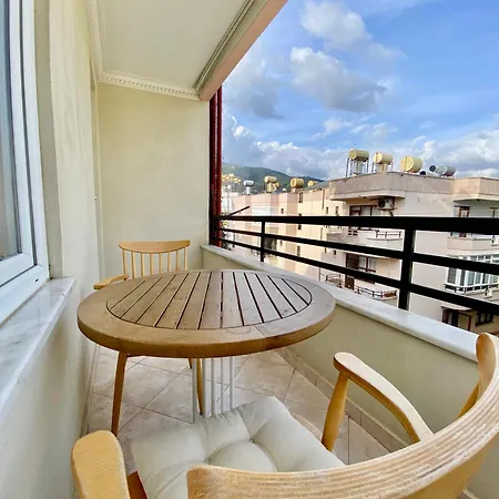 Denize 100 Mt 2+1 Merkezde Appartement