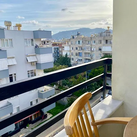 Denize 100 Mt 2+1 Merkezde Appartement *