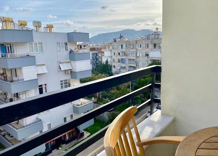 Denize 100 Mt 2+1 Merkezde Appartement *