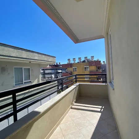 Denize 100 Mt 2+1 Merkezde 아파트